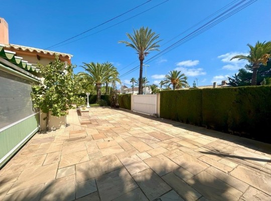 Orihuela Costa (Cabo Roig), Villa #CQ-UR-75497