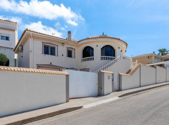 Benijofar, Villa #CQ-974