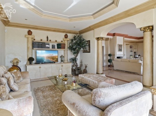 El Paraiso (Costa del Sol), Villa - Detached #CM-R4062019