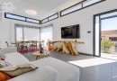 Villa 150m from La Mata beach