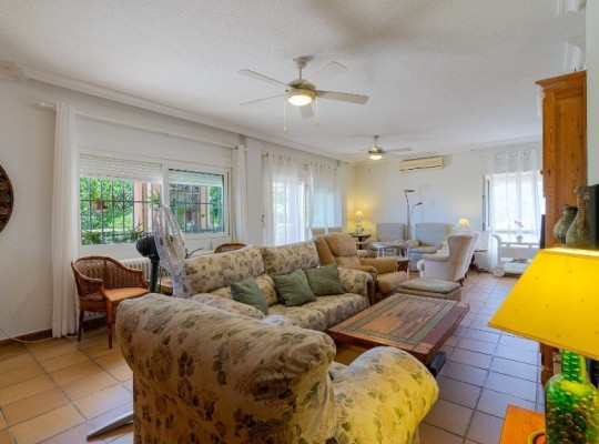 Campoamor, 
Villa   #ES-11513