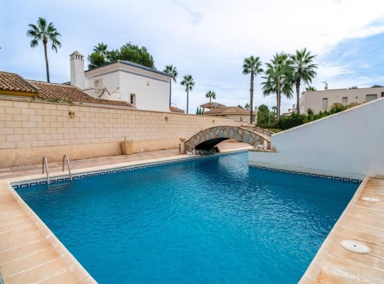 Villamartin, Villa #CQ-VK-33226