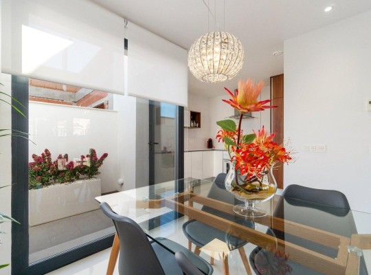 Los Montesinos (La Herrada), Villa #CQ-00-16761