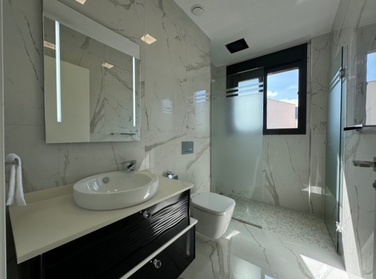 San Miguel de Salinas, Villa #CQ-BG-37958