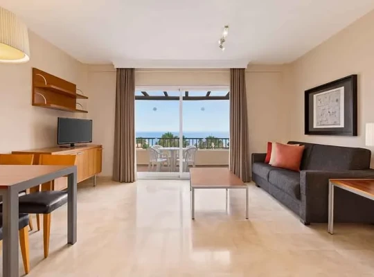 Investiční apartmány v hotelovém rezortu s přímým přístupem na pláž
