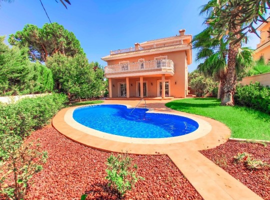 Cabo Roig, 
Villa   #ES-6854