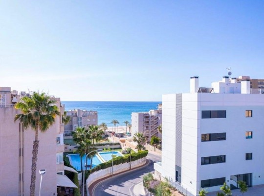 Aparmány s výhledem na moře jen 200m od pláže, El Campello, Alicante