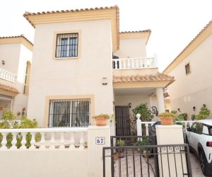 Orihuela Costa (Playa Flamenca Norte), Villa #CQ-JM-69771