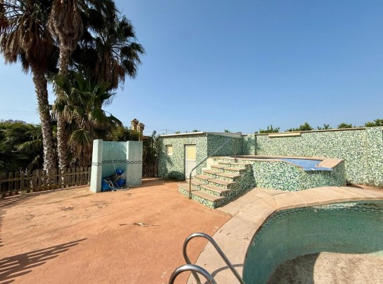 San Miguel de Salinas, Villa #CQ-VK-33957