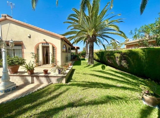 Orihuela Costa (Cabo Roig), Villa #CQ-UR-75497
