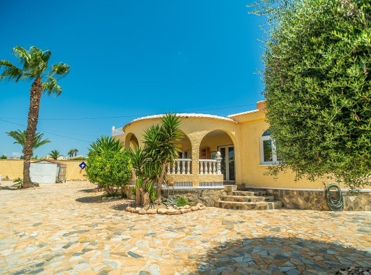 Torrevieja (La Siesta), Villa #CQ-GL-32355