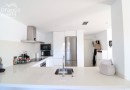 Villa with south orientation and swimming pool only 400m from the sea
