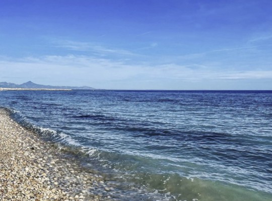 Vila na prodej v první linii s výhledem na moře v Els Poblets (Denia)