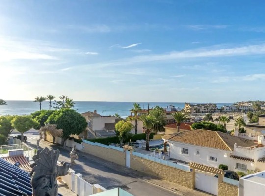 Orihuela Costa (La Zenia), Villa #CQ-BG-30362
