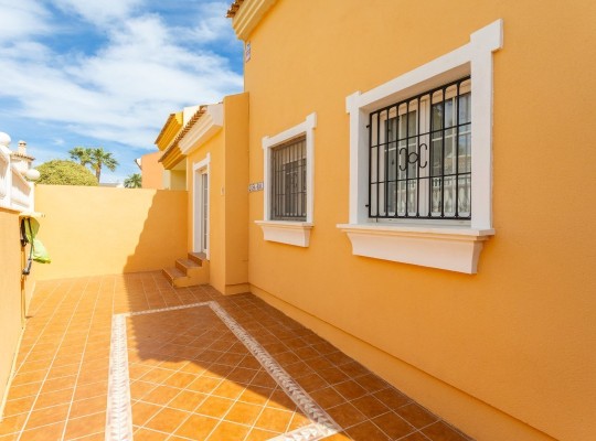 Orihuela Costa (Cabo Roig), Villa #CQ-BG-66442