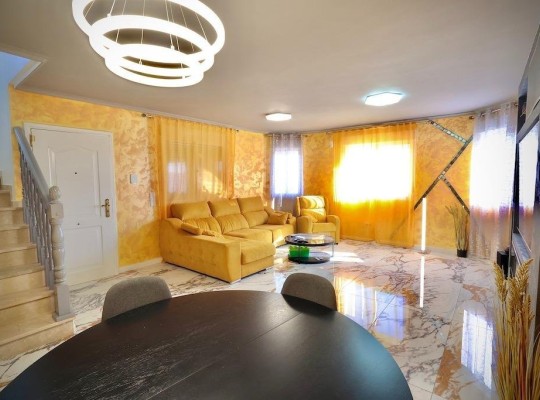San Miguel de Salinas (Residencial los flamencos), Villa #CQ-JM-64042