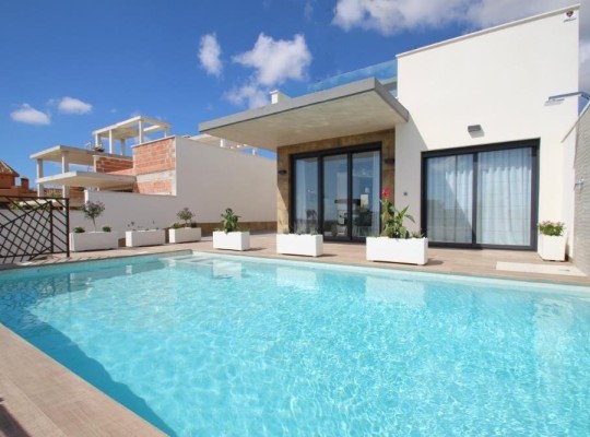 San Miguel de Salinas (Cerro del Sol), Villa #CQ-00-70849