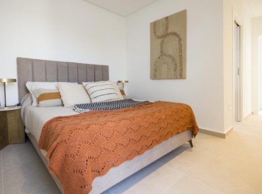 San Fulgencio (Pueblo), Bungalow #CQ-00-76933