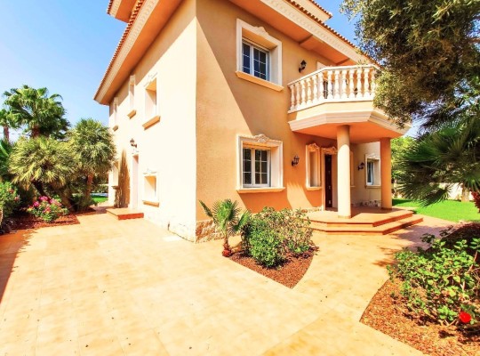 Cabo Roig, 
Villa   #ES-6854