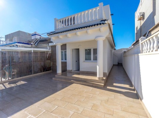 Torrevieja (El chaparral), Villa #CQ-UR-56967