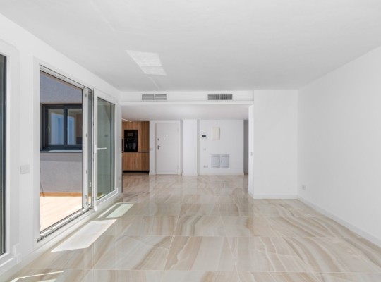 Orihuela Costa (Punta Prima), Apartment #CQ-BG-97933