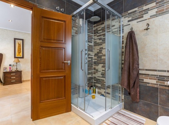 Los Montesinos (La Herrada), Villa #CQ-CB-29533