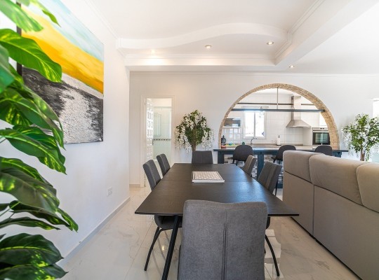 Torrevieja (La Siesta), Villa #CQ-GL-32355