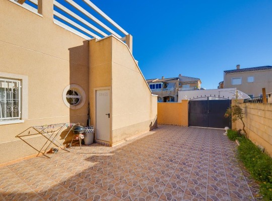 Torrevieja (Pueblo - Centro), Villa #CQ-TS-94930