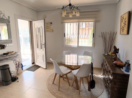 El Raso (El Raso, Guardamar), Villa #CQ-932