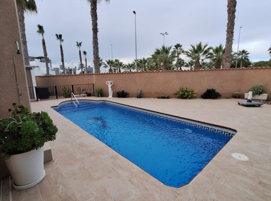 Guardamar del Segura (El Raso, Guardamar), Villa #CQ-970