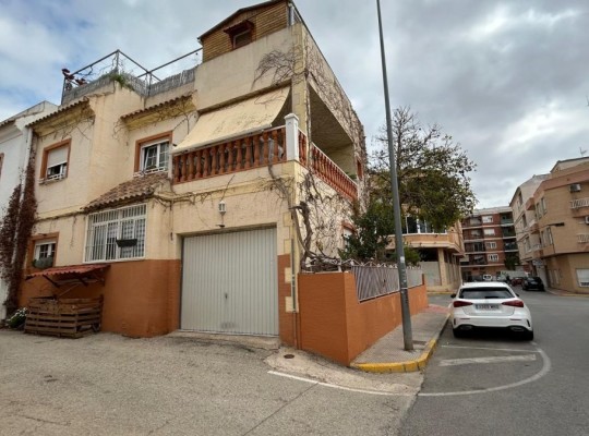 Los Montesinos, Villa #CQ-CB-66250
