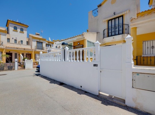 Guardamar del Segura (El Raso, Guardamar), Townhouse #CQ-MY-17926