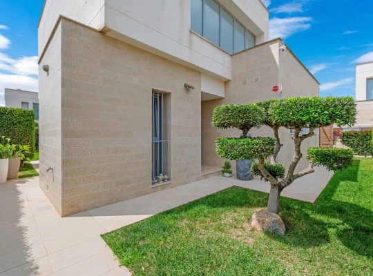 Orihuela Costa (Vistabella Golf), Villa #CQ-WN-51533