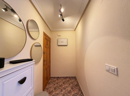 Apartmán ve výborné lokalitě, 200m od pláže Los Locos, Torrevieja
