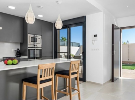 San Miguel de Salinas (SAN MIGUEL DE SALINAS), Villa #CQ-GL-23502