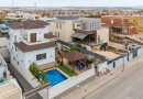 Los Montesinos (La Herrada), Villa #CQ-CB-29533