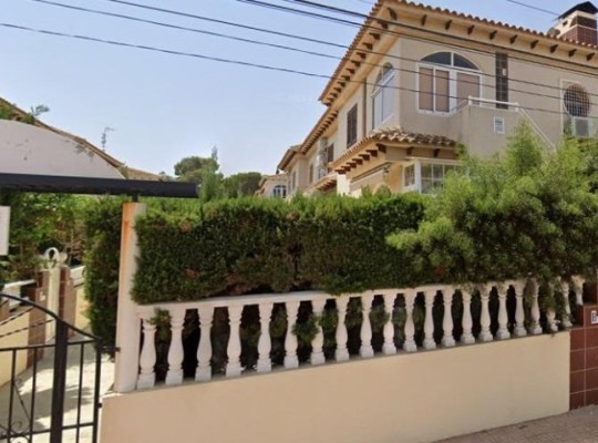 Prostorný bungalov v Punta Prima, Torrevieja