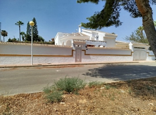 Ciudad Quesada (Dona Pepa), Villa #CQ-098