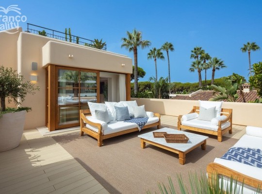 The Golden Mile (Costa del Sol), Villa - Detached #CM-R4133539