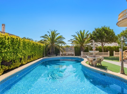 Orihuela Costa (Playa Flamenca), Villa #CQ-BG-96358