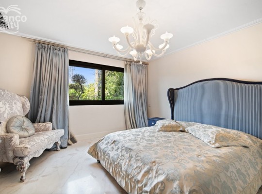 Marbella Golden Mile (Lomas de Magna Marbella), Villa #IM-3689MLV