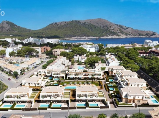 NOVÁ VÝSTAVBA - Dvojdomky a bungalovy na privilegovaném místě - pobřeží Cala Ratjada
