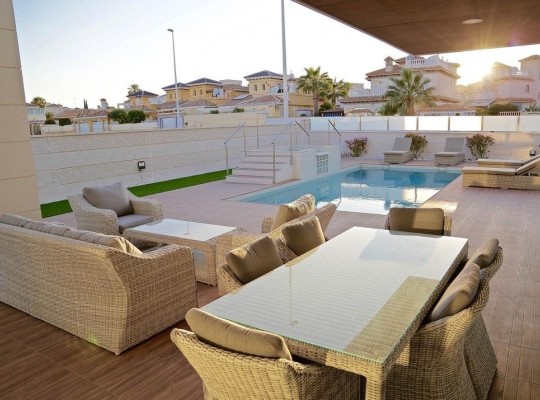 Orihuela Costa (Dehesa De Campoamor), Villa #CQ-00-74280