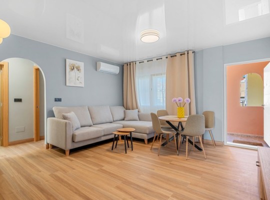 San Miguel de Salinas (Orihuela Costa), Apartment #CQ-WN-18847