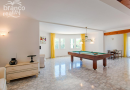 LARGE SEA VIEW VILLA WITH PRIVATE TENNIS COURT WALKING DISTANCE FROM MORAIRA TOWN CENTRE.