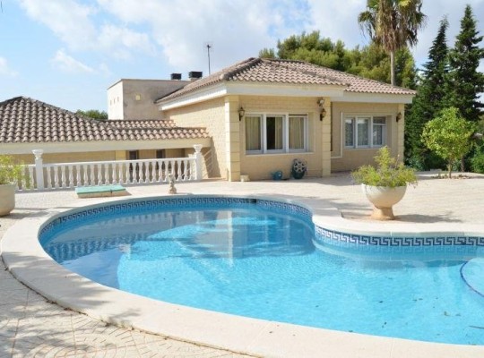 Dehesa de Campoamor, 
Villa   #ES-1081