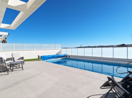 San Miguel de Salinas (Torremendo), Villa #CQ-WI-12408
