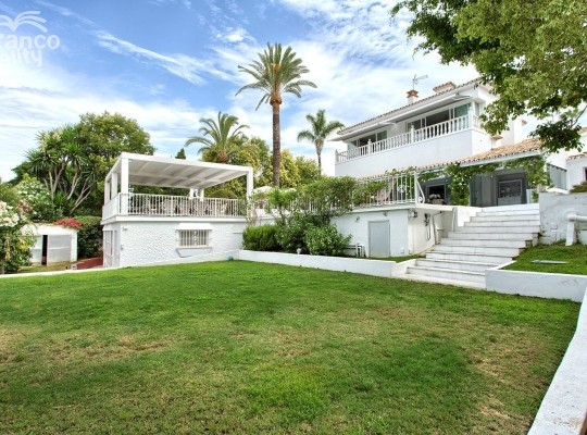 Las Brisas (Costa del Sol), Villa - Detached #CM-R3103409