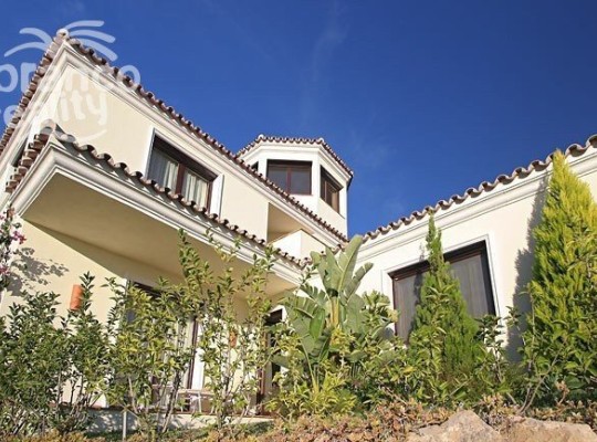Benahavís (Costa del Sol), Villa - Detached #CM-R2776736