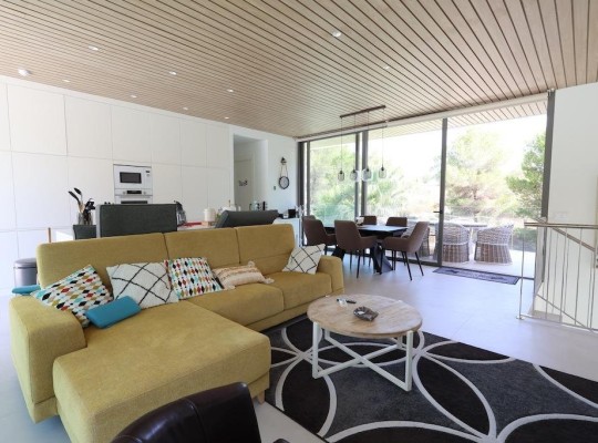 San Miguel de Salinas (Las Colinas Golf), Villa #CQ-JM-12619